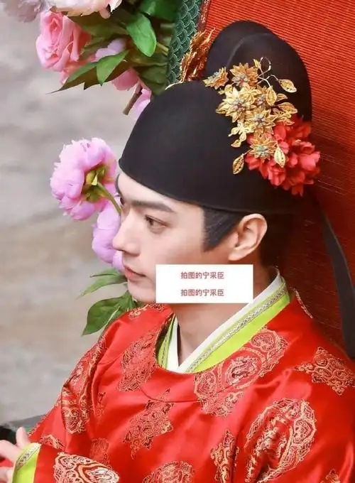 许凯红衣婚服路透##许凯子夜归大婚路透