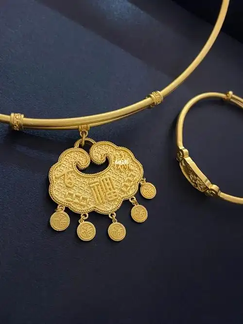 古法黄金宝宝项圈手镯