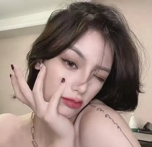 女头头像女优质女头ins潮图赞评论更多