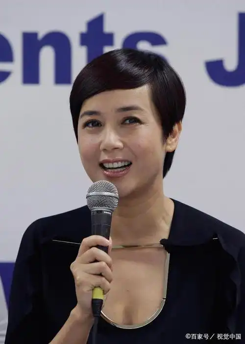 蒋雯丽超短发有多难?