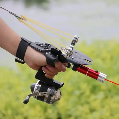 神器弹弓精准射鱼鱼镖户外打渔强力红外线两用飞镖