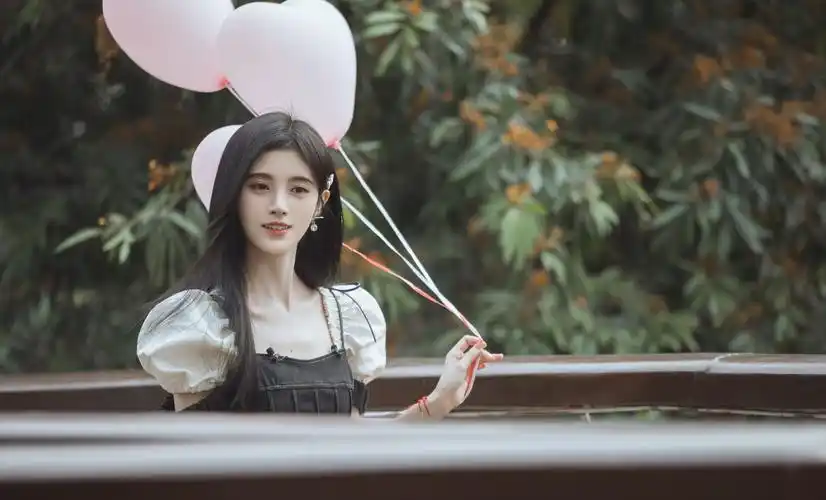 鞠婧祎个人照片