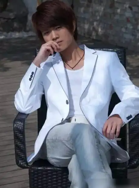 并不顺风顺水的出道任嘉伦出道前曾经是省乒乓