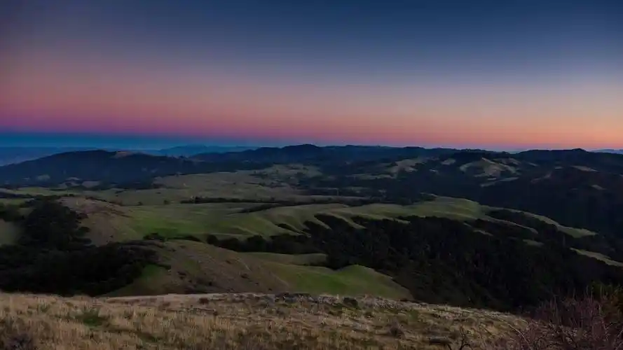 5k蒙特雷山自然风景动态壁纸-搜狐大视野-搜狐新闻
