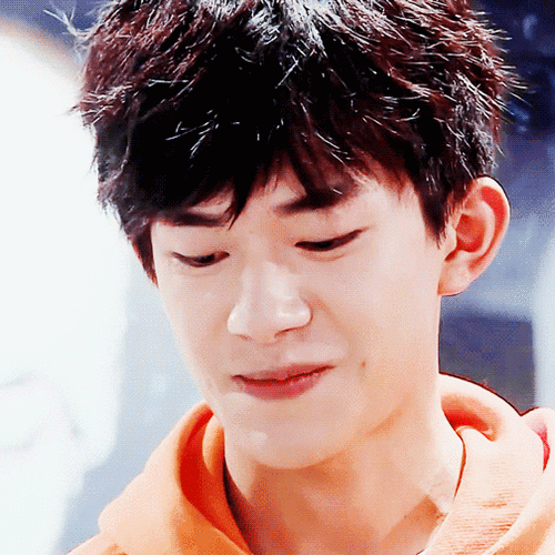 易烊千玺这就是街舞gif - 堆糖,美图壁纸兴趣社区