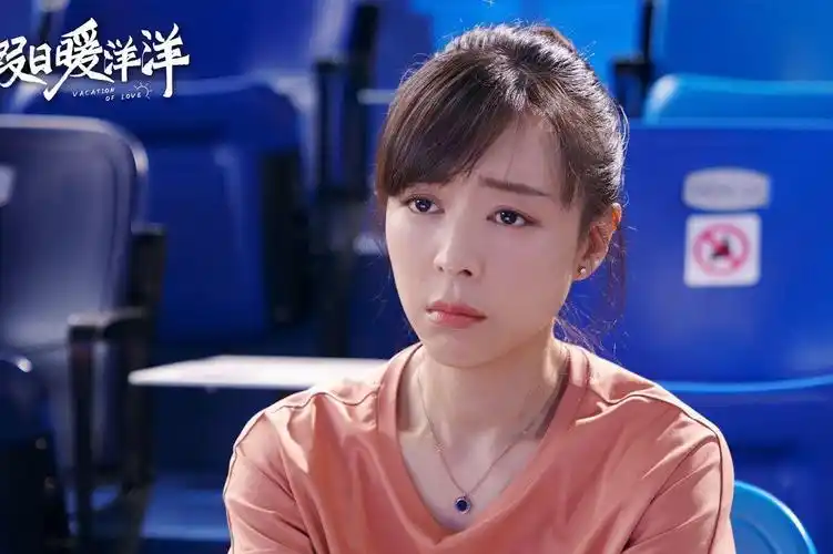 张静初演技还是可以的就是老得太快了前几年还是女神形象