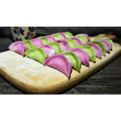 布丁妈1119做的彩色饺子