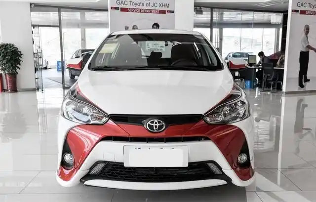 丰田这款5门5座两厢小型车,1.5l 8at,仅售4.98万