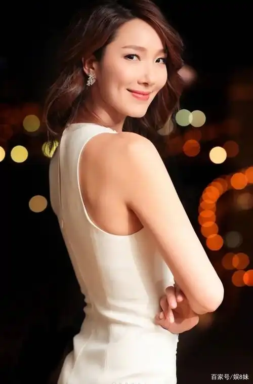 今日图集分享:李亚男