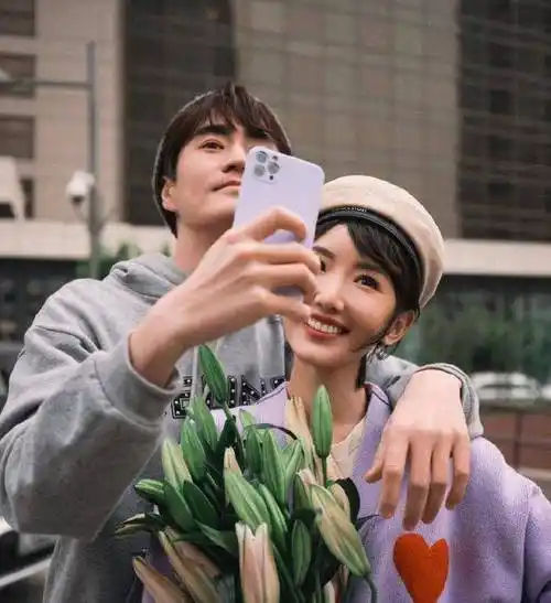 毛晓彤家世并不富有,现如今又遇花心男,期待她能早日碰到真真正正对她