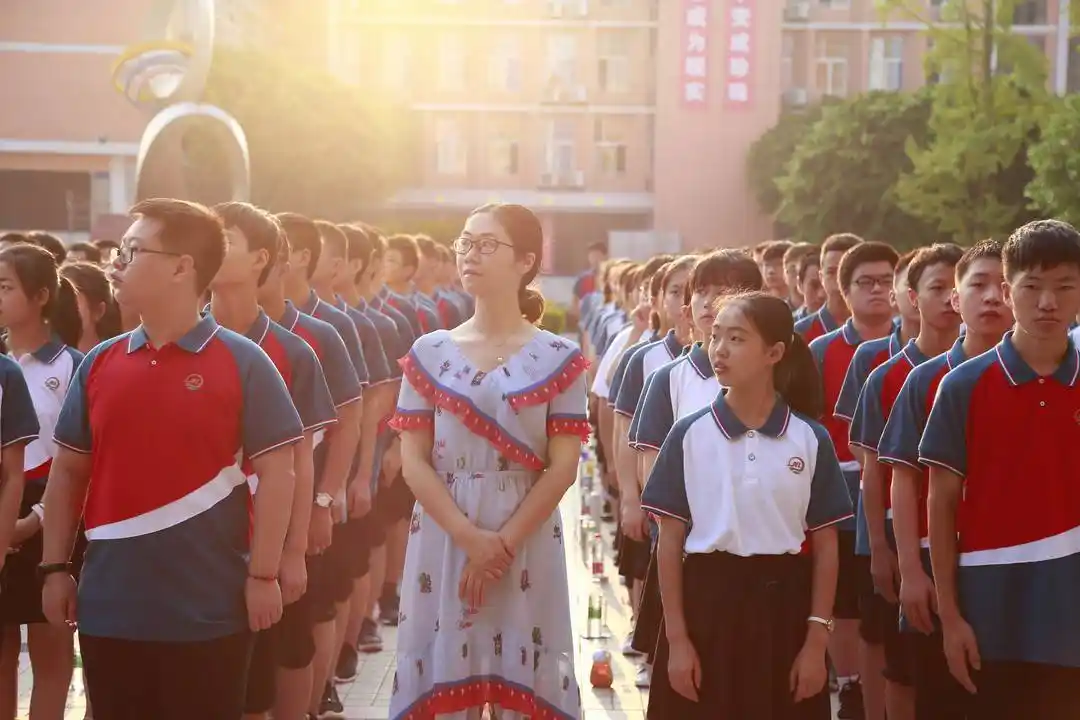 如何培养学生 四川内江六中教师这样说