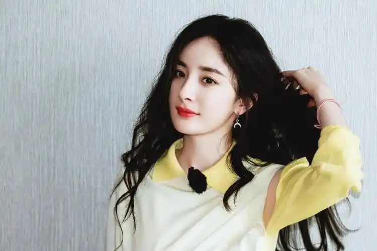 【杨幂】【美图】密逃幂甜甜来了!