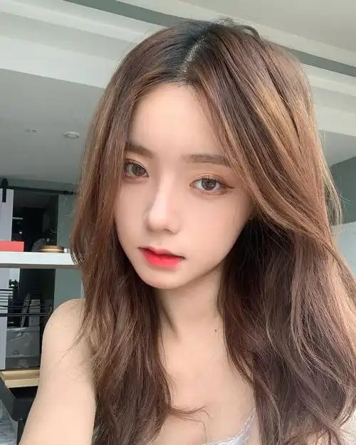 韩系网红美女张允恩可爱吸睛