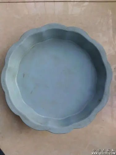 [藏品编号:12741627] 汝窑蟹爪纹大笔洗