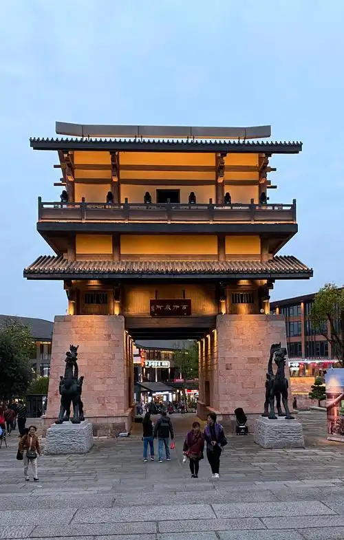 宜春温汤镇纪行