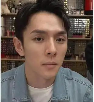 李佳琦没开美颜什么情况李佳琦素颜真实颜值曝光网友炸了