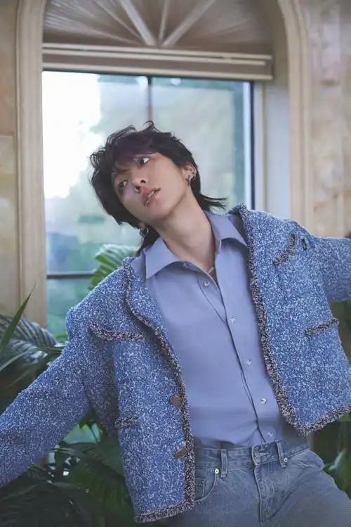 王广允超话快来发帖宠粉#2023不断更#《mmingpr》杂志封面人物70