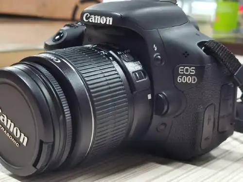 佳能600d 18-55is2代套机单反相机