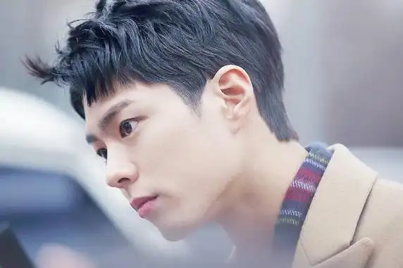 韩国十大最火男明星排行榜:金秀贤上榜,第十出道最早