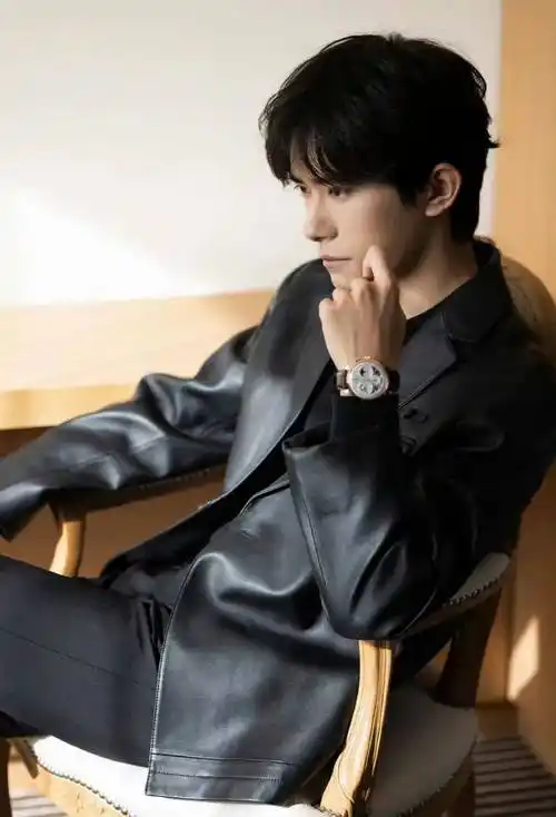 烊千玺谈恋爱张艺凡范世錡领证谢娜张杰为买房假离婚鹿晗黄子韬糊咖