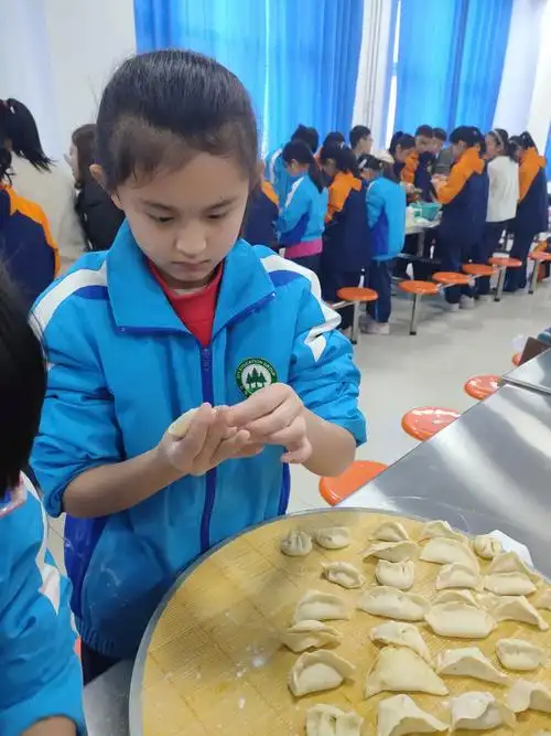 【圣卓小学部】实践活动课程——一起包水饺!