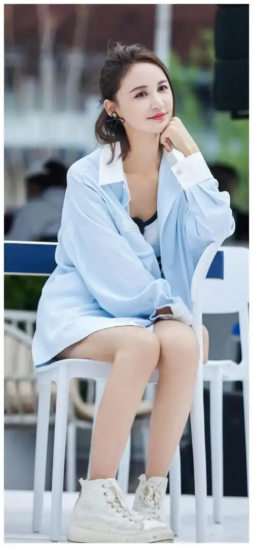 张歆艺丰满身材惊艳亮相,网友直呼:这才是真女神!|演员_网易订阅