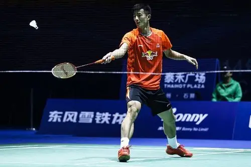 图文2014中国羽毛球顶级赛谌龙腿部肌肉发达