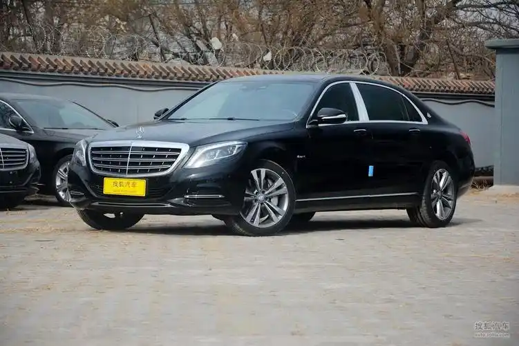 2015款梅赛德斯迈巴赫s400 4matic - 车前45°图片描述提示:支持键盘