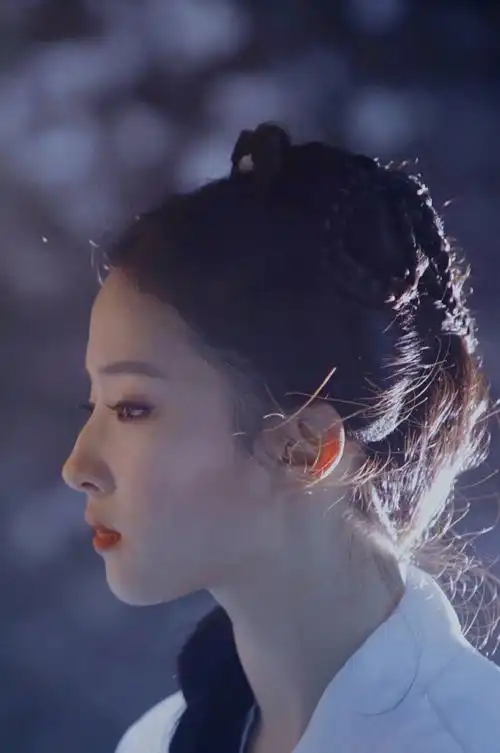 刘亦菲正脸好看还是侧脸好看? - 知乎