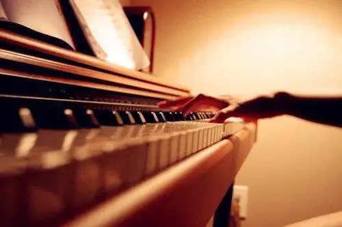 钢琴唯美摄影
