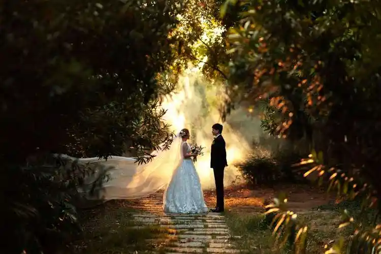 厦门婚纱照选哪家最好?厦门旅拍摄影推荐看了真不亏_新人_评分_效果