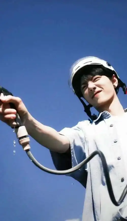 肖战笑得好元气