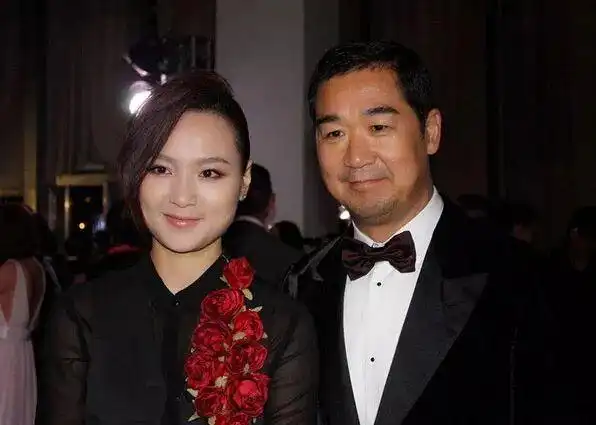 众所周知周笔畅作为05年超级女声的亚军自步入娱乐圈以来,就一直活跃