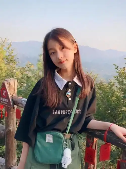 赵薇"女儿"长得太漂亮,被全网禁止整容,如今美成"初恋脸"