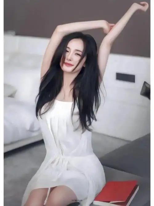 杨幂-纯欲版幂姐,初恋女友型