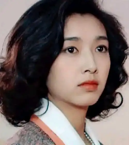 王志文,靳东都没娶到的江珊,为什么最后嫁给了平平无奇的田小洁