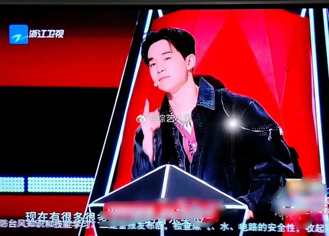 刘宪华也能当导师?中国好声音第4位导师的位置,当年是周杰伦.