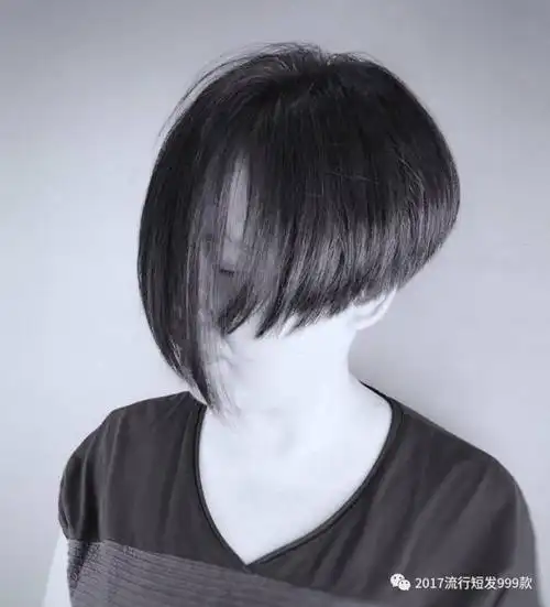2017短发流行不对称