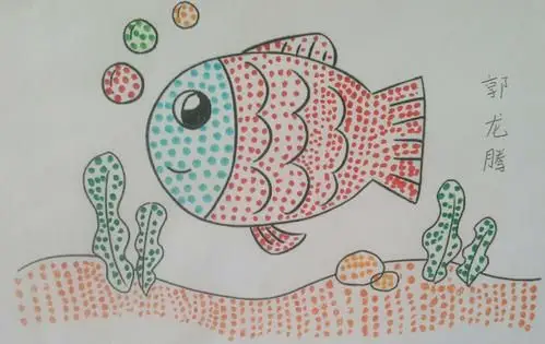 【建翔幼儿园】大二班美术活动——奇妙的圆点画