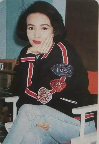 do姐郑裕玲年轻时衣品一级棒放着好好的穿搭博主不当疯狂整容