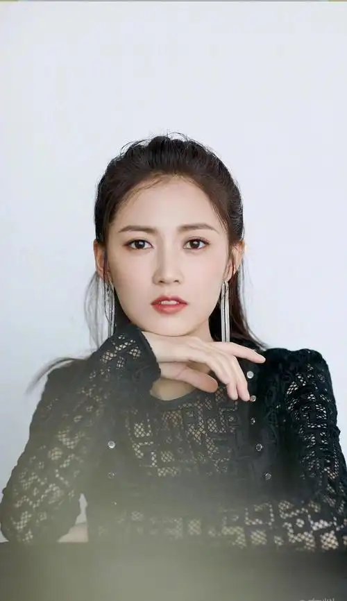 内地性感女星陈钰琪唯美写真照