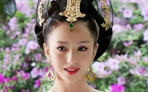 离婚不离爱40岁佟丽娅的清醒给所有女人狠狠上了一课