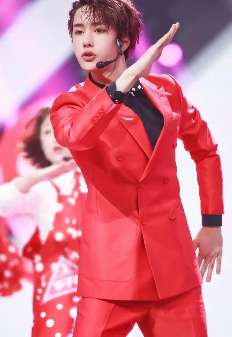 王一博电影长空之王#  期待试飞员雷宇.