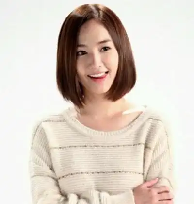 朴敏英短发发型展现个性风格魅力