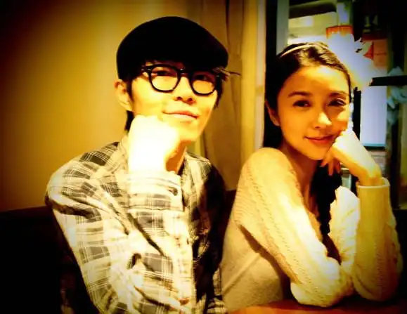 方大同薛凯琪恋情大揭秘摆情侣pose秀甜蜜