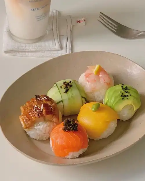 米饭新吃法日式手鞠寿司