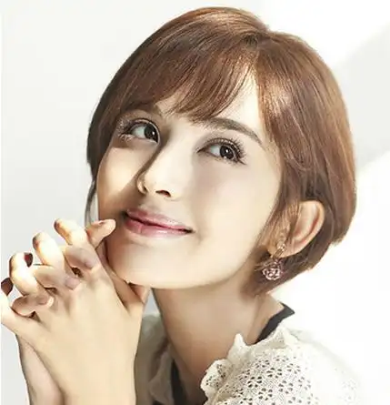 柠檬初上娜扎短发发型精选简约短发配稀薄刘海减龄满满