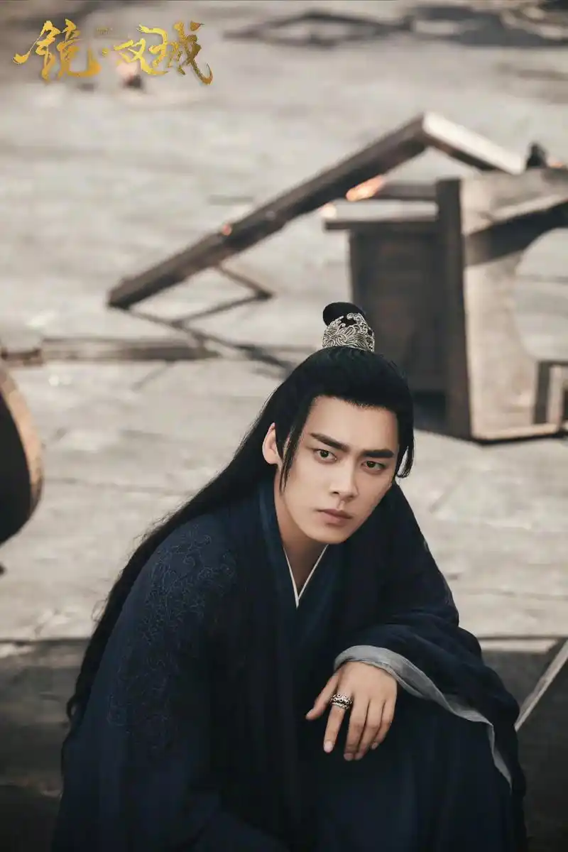 李易峰 #电视剧镜双城 我也不想发呀,可是这是李易峰唱的# - 抖音