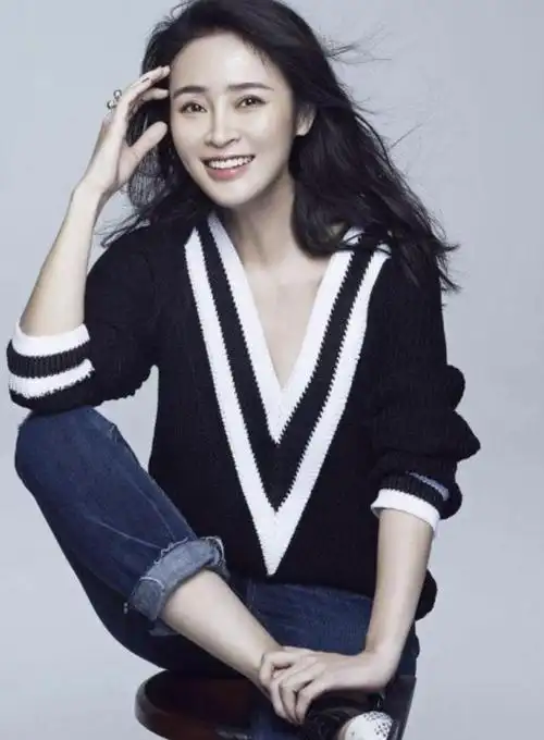 40岁知名演员于明加,终于为自己的"整容"付出了代价