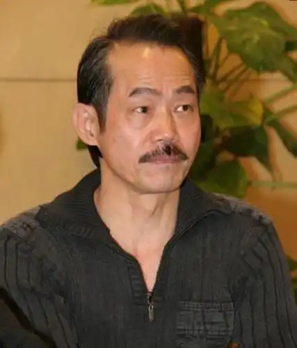 元华《唐人街探案2》片酬只有10万,坦言要价高了没人要,你咋看